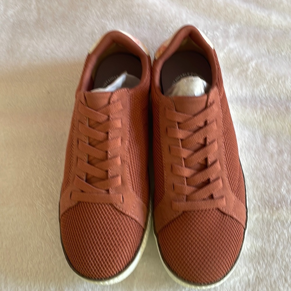 Dr Scholls SZ 8. Never worn.